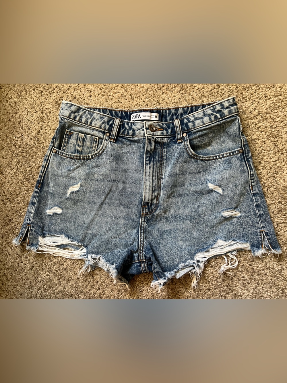 Zara‎ Acid Wash Frayed Distressed Denim Shorts - 80s Style